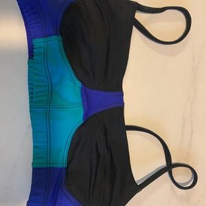 Onzie sports bra S/M